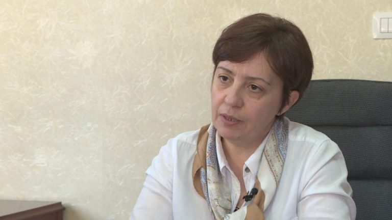 Kritikat për provimet e Maturës Shtetërore, shkarkohet nga detyra drejtoresha e Qendrës së Shërbimeve Arsimore