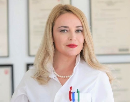 Mjekja: Omicron mund t’iu prekë disa herë brenda 3 muajsh