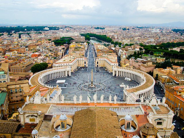 Italia lehtëson masat anti-Covid: Hiqet karantina për udhëtarët