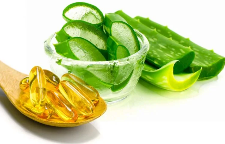 Për rininë e lëkurës/ Si të përgatisni kremin me Aloe Vera dhe vitaminë E