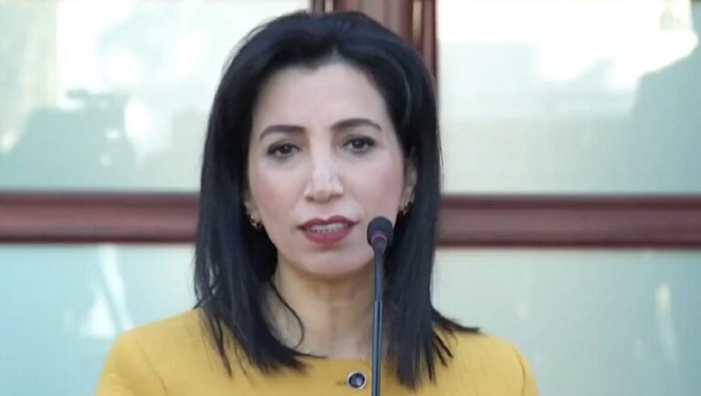 Libra falas për nxënësit e klasave 1-3, nuk do t’i dorëzojnë në fund të vitit