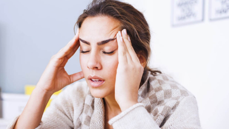 Shenjat që tregojnë se dhimbja e kokës është në të vërtetë migrenë