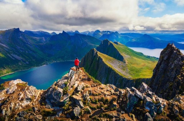 “Travel off Path”: Shqipëria mes pesë destinacioneve më të mira evropiane për 2024